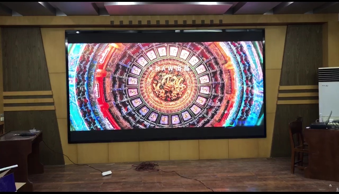 隨州大悟煙草局室內全彩P1.8安裝完成   尺寸：3.84*2.08   像素點：2064*1118